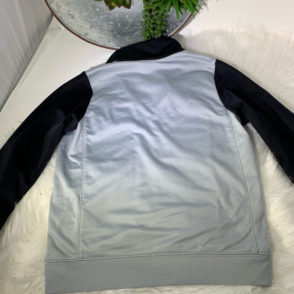 Nike jacket - Picture 3 of 3